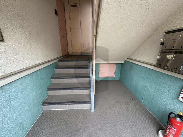 ハイツタカハシのロビー