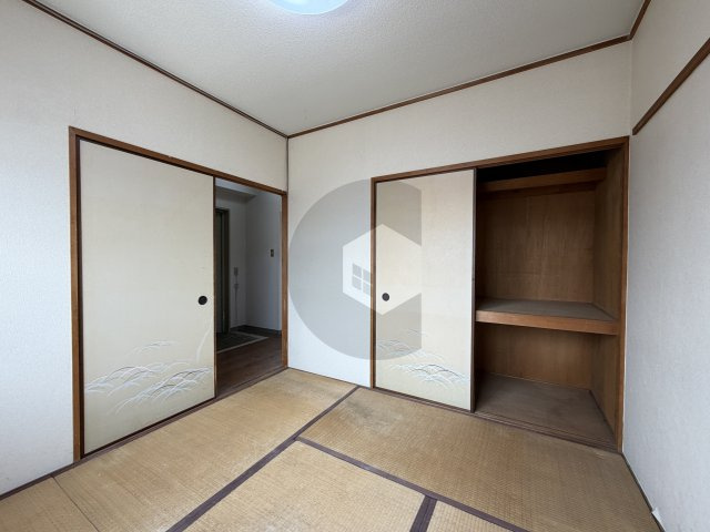 ハイツタカハシの和室