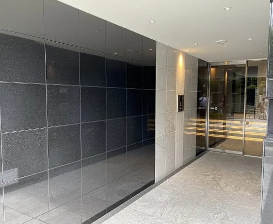 S-FORT板橋本町のエントランス