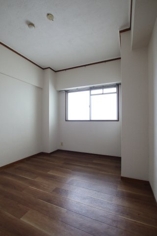 【洋室】 | 石坂スカイハイツ