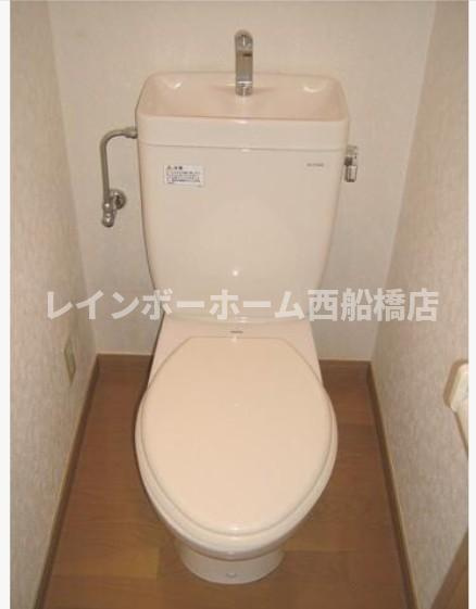 スリールのトイレ