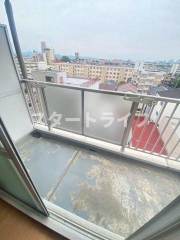 大阪市東淀川区菅原３丁目の賃貸マンションのバルコニー