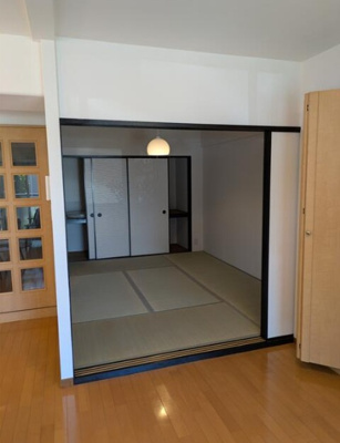 【和室】 | ロイヤルハイツ千里中央 | エイブルだけの嬉しいサービス、ご用意しております。詳細は、お気軽に当社までお問合せ下さいませ！