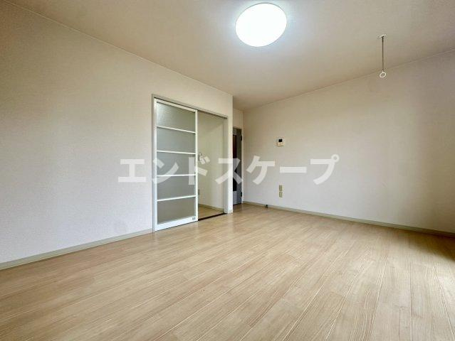 ディアス５５　ＥＡＳＴの居間・リビング|高崎、前橋のお部屋探しはエンドスケープまで！お客様の理想お聞かせ下さい♪