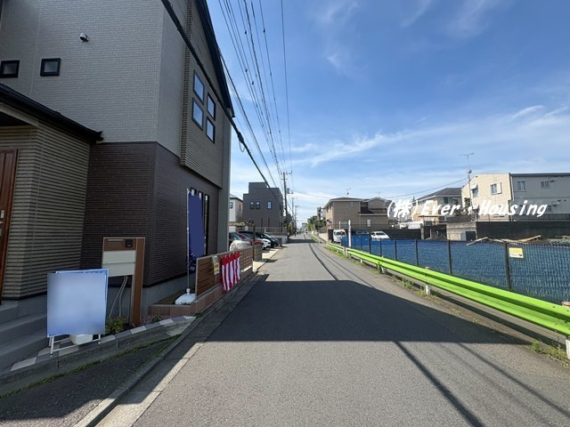 戸建 小平市花小金井５丁目の前面道路含む現地写真