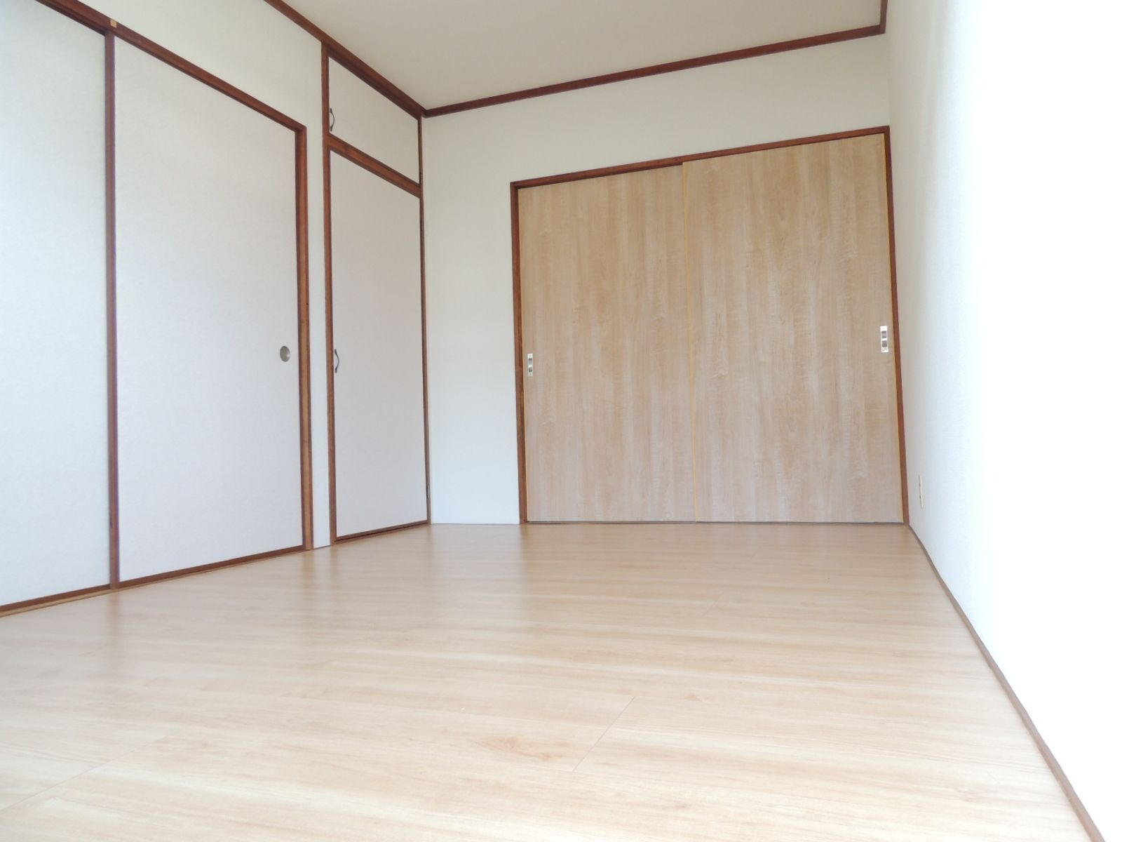 コーポ上野【キャッシュバック対象】の洋室|使い勝手のいい洋室です