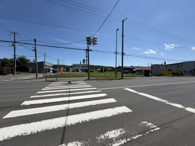 【前面道路含む現地写真】の画像