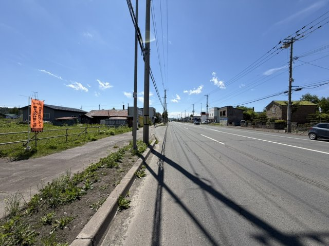 【前面道路含む現地写真】の画像