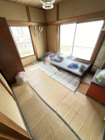 柏井町1丁目　戸建の和室|2階和室6帖（バルコニー側）