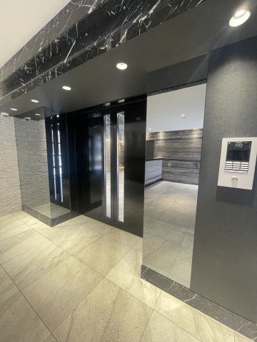 Ｍ－ＲＥＳＩＤＥＮＣＥ新大阪Ｇａｒｄｅｎのロビー