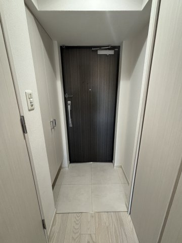 Ｍ－ＲＥＳＩＤＥＮＣＥ新大阪Ｇａｒｄｅｎの玄関