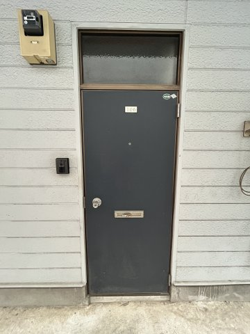 リノスタイル草加の玄関