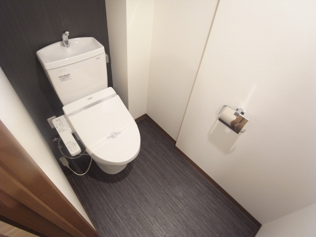 ブラントゥール芦屋のトイレ