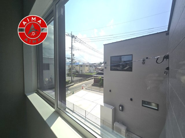 福津市西福間3丁目第1-4棟（1号棟）の展望|窓から緑が見える物件も魅力的です。