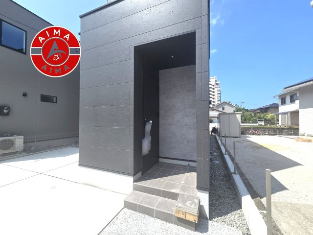 福津市西福間3丁目第1-4棟（1号棟）の外観：施工例|おでかけの時も帰った時も、「我が家」を最初に感じでもらえる素敵な空間に。