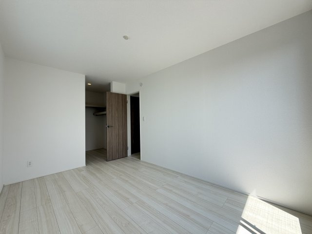 うるま市喜仲（全3棟）の洋室|※同仕様写真です