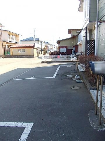 ローテローゼＹの駐車場|駐車場に車を止められます