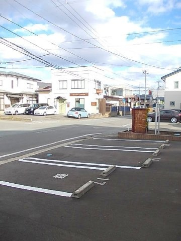 ラ・カンパネラⅡーＡの駐車場|駐車場完備です