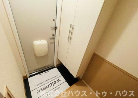 キャトルセゾン　Ｅの玄関