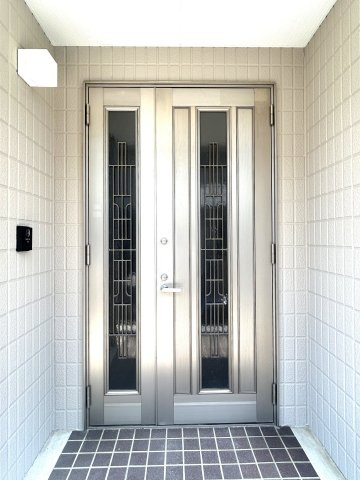 リフォーム済中古戸建　大垣市東前　平成3年築の玄関
