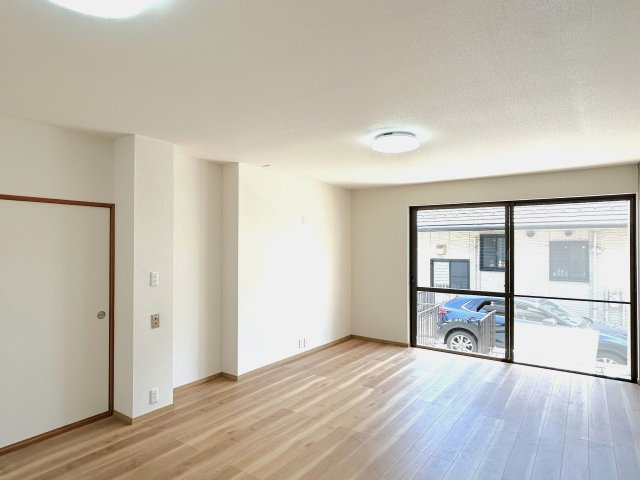 リフォーム済中古戸建　大垣市東前　平成3年築の居間・リビング