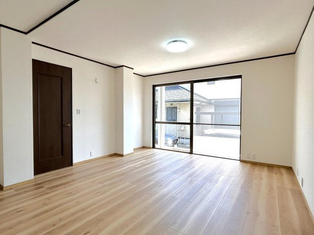 リフォーム済中古戸建　大垣市東前　平成3年築の洋室