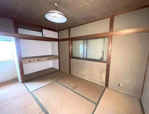 【中古】坂戸市石井中古住宅の和室|2F 6帖和室です