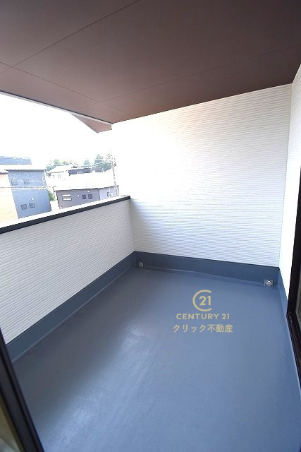 TERRACE　水戸市元吉田町　6期 　限定1棟！のバルコニー|日当たり良好なバルコニーです。気分転換に出るだけでも、晴れた日にお洗濯物やお布団を一気に干すのも気持ちがいい♪