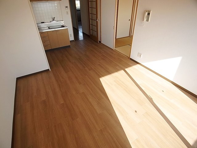 ガーデンコート楠ケ丘の設備|開放感の有る室内はオススメ