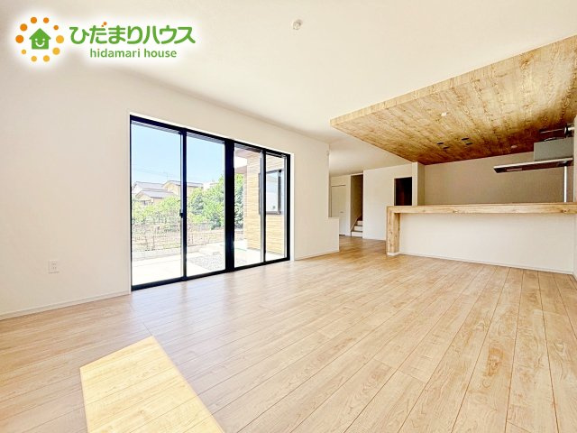 【居間・リビング】 | 水戸市赤塚1期　新築戸建　2号棟 | 大型テレビに大型ソファー(^^)どんなインテリアにするか考えただけでわくわくしますね！