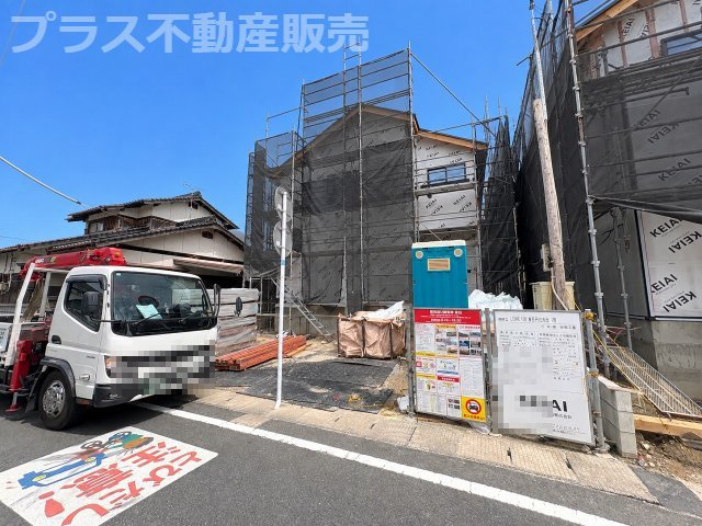【外観】 | 春日市白水池1丁目1期　2号棟（全2棟）【仲介手数料無料・0円】 | 現地写真。プラス不動産販売なら、現場の全ての棟をまとめてご見学頂けます。