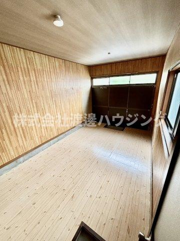 野江内代一戸建の洋室