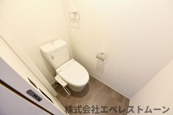 Warren juichiyaⅢのトイレ|ゆったりとした空間のトイレです