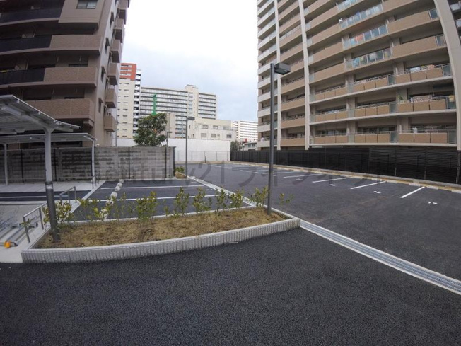 【駐車場】 | エスレジデンス新大阪ウエスト