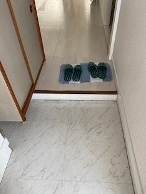古賀第二ビル【キャッシュバック対象物件】の玄関|明るい玄関です