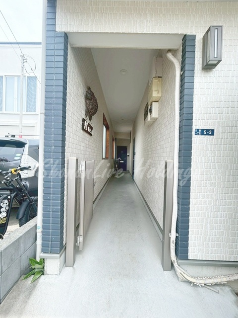 藤沢市片瀬１丁目のテラスのエントランス