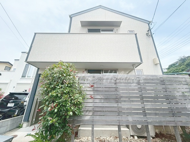 藤沢市片瀬１丁目のテラスの外観