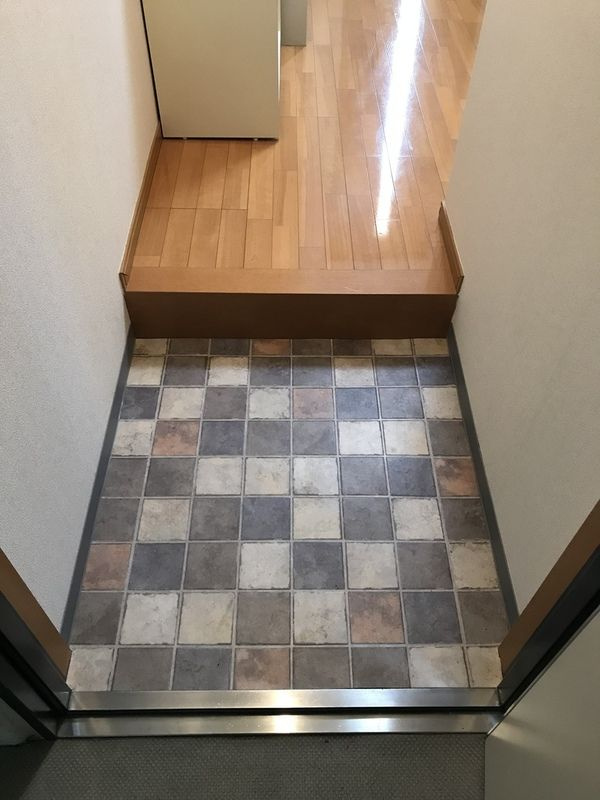 ブリリアント・コアの玄関