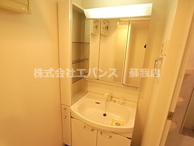 【独立洗面台】 | 千葉ポートイースト | 独立洗面台あり、毎朝おしゃれに忙しい女性の方におすすめです