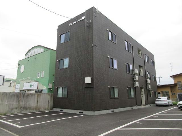 グラシアス柏の外観