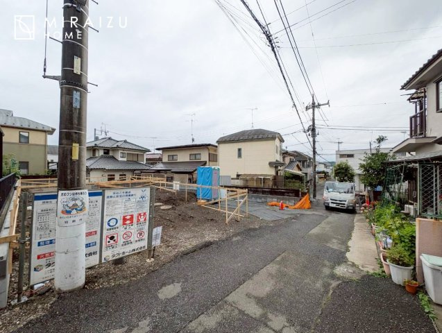【前面道路含む現地写真】 | 陽の光をたっぷりと浴びながら気持ち良く生活が出来ます。夢のマイホーム、夢ではなく実現出来ます！見学・ご相談等、お気軽にご連絡下さい。