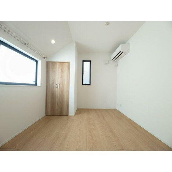 【洋室】 | 中野区白鷺2丁目戸建 | きれいなフローリング。