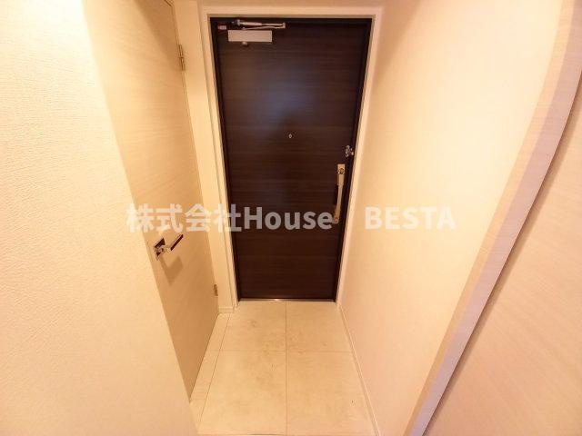 S-RESIDENCE神戸磯上通の玄関