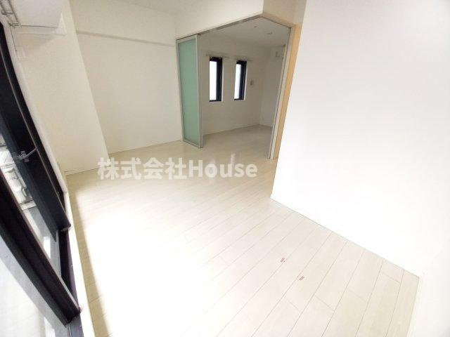 S-RESIDENCE神戸磯上通の洋室