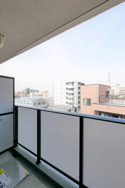 ラフィスタ志村坂上Ⅲのバルコニー
