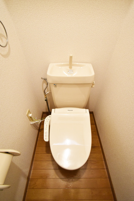 アメニティタウンハウスのトイレ|コンパクトで使いやすいトイレです