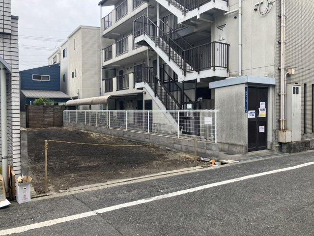 旭区新森5丁目土地の前面道路含む現地写真