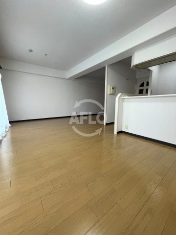 南海住吉清水丘グリーンコート　清水丘小学校区の居間・リビング|南海住吉清水丘グリーンコート　リビング