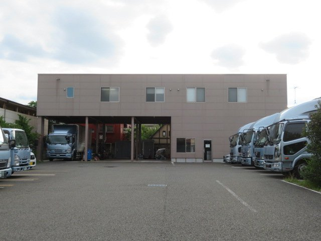 三鷹市北野３丁目の倉庫
