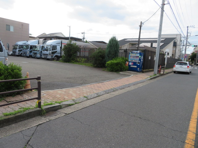 三鷹市北野３丁目の倉庫